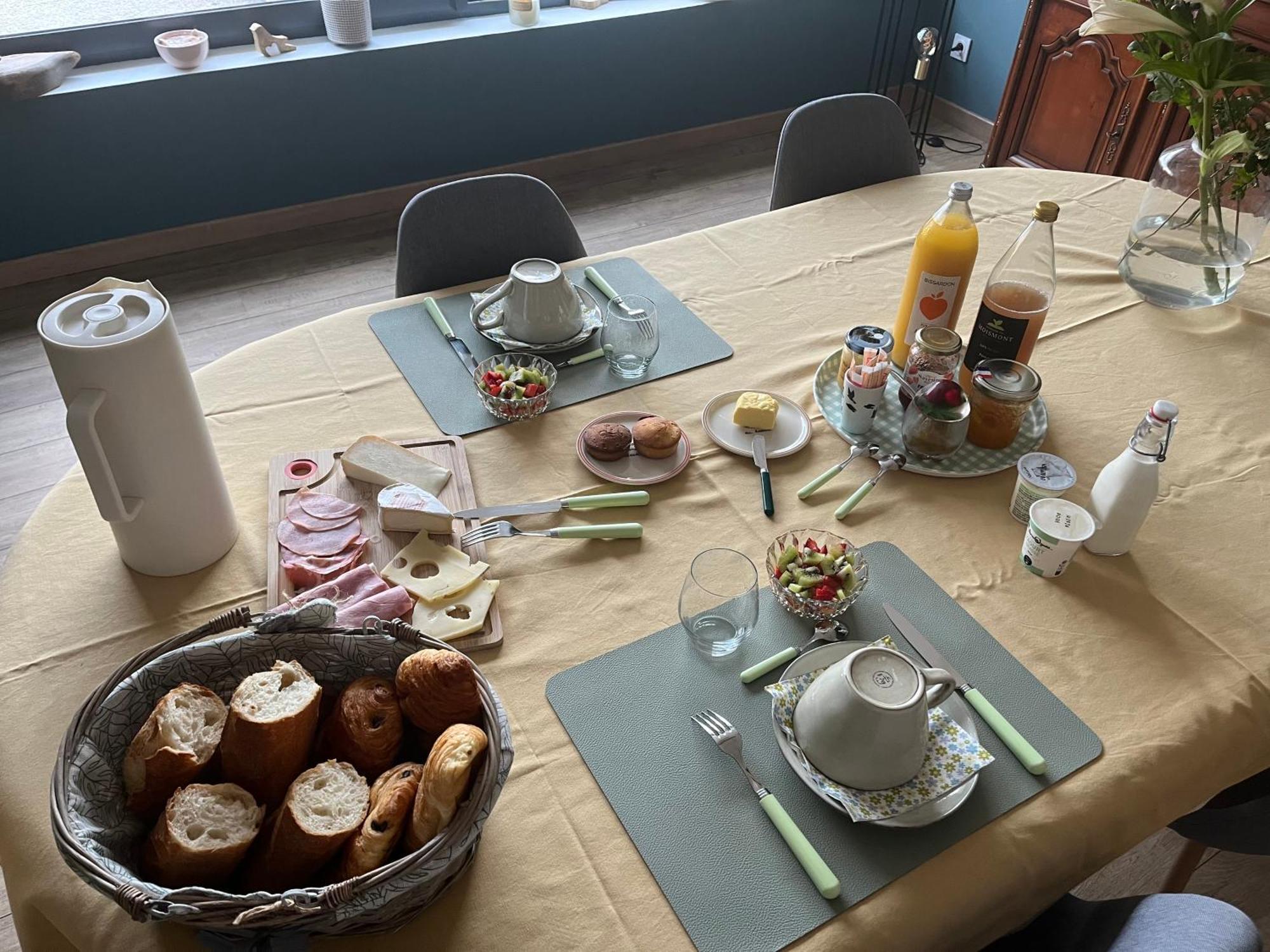 L Hirondelle 3 Bed & Breakfast Erondelle Dış mekan fotoğraf