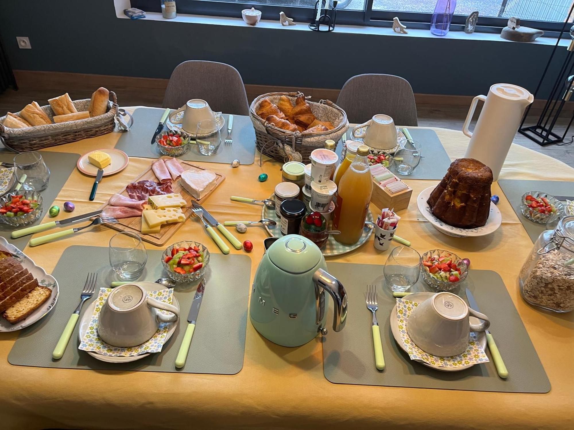 L Hirondelle 3 Bed & Breakfast Erondelle Dış mekan fotoğraf